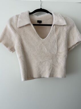 debut Cream Fuzzy V-Neck Short Sleeve Crop Top